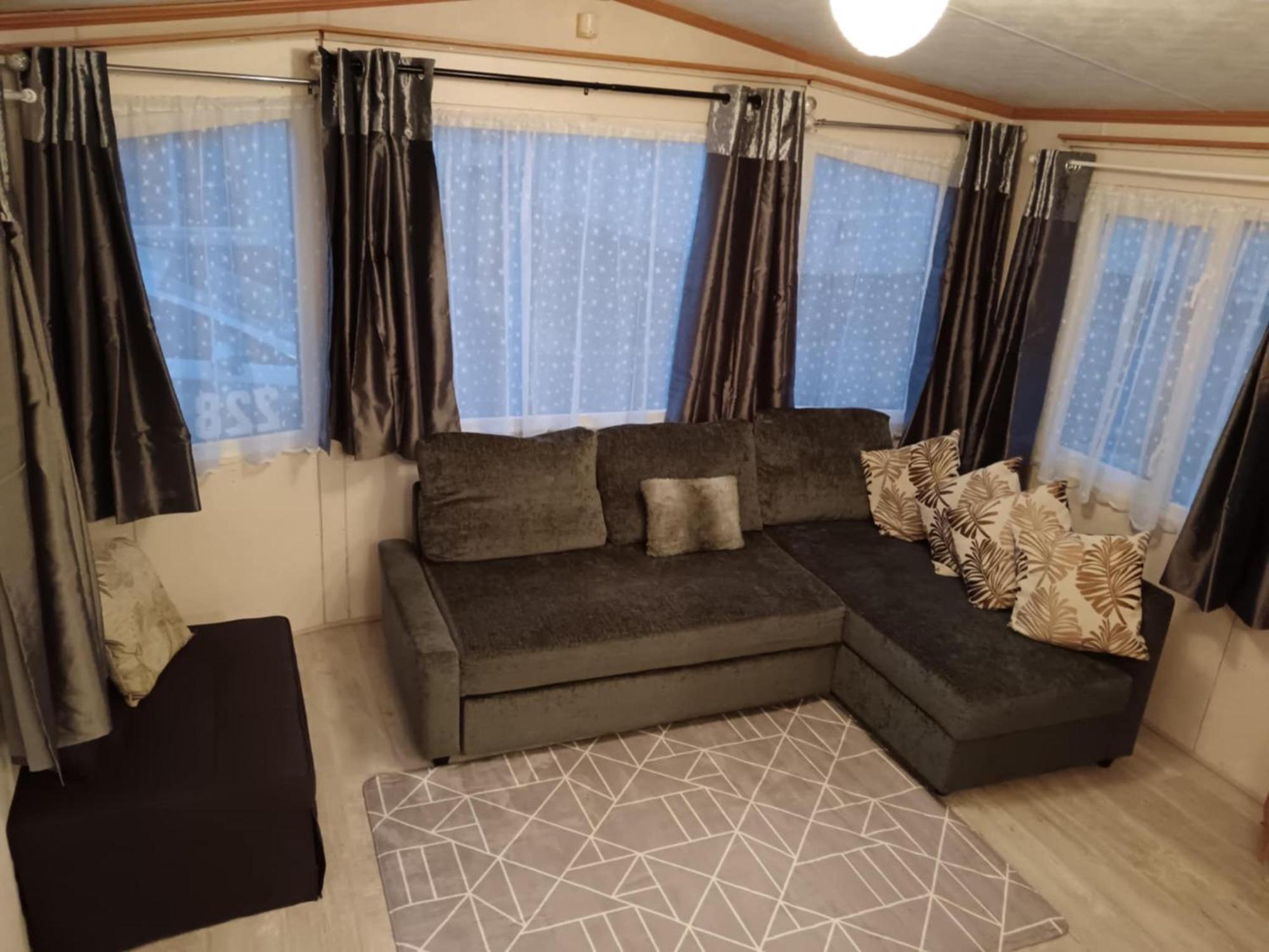 Lovely 3 Bedroom 8 Berth Caravan In Rhyl Exterior foto